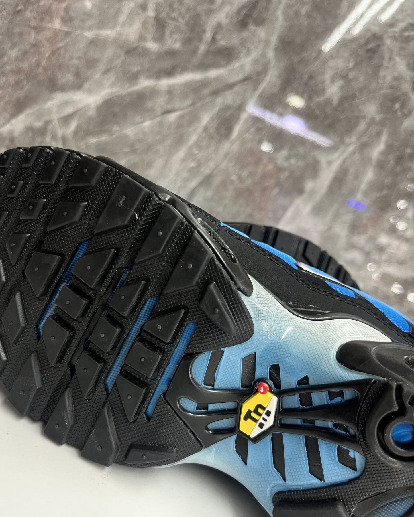 NIKE Tn Air Max Plus Blue