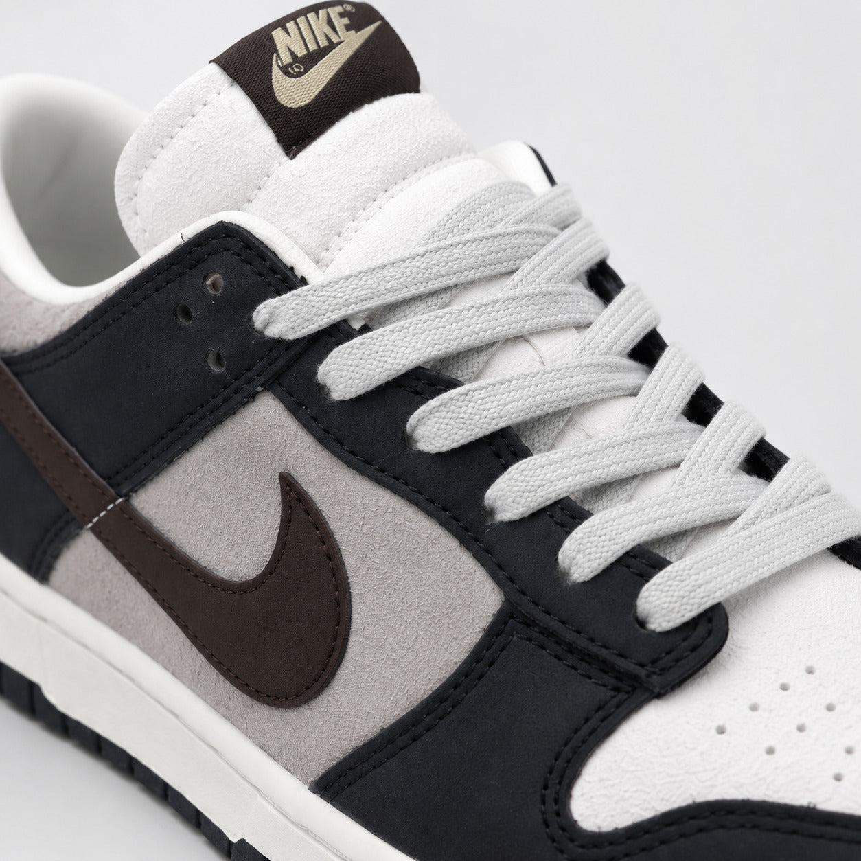 Nike SB Dunk Otomo
