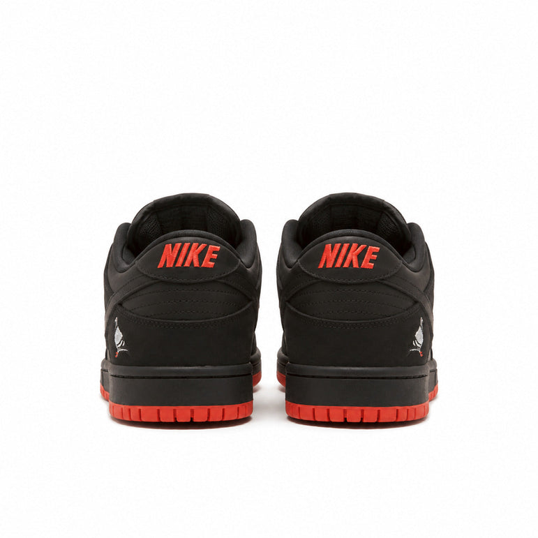 Nike SB Dunk Low