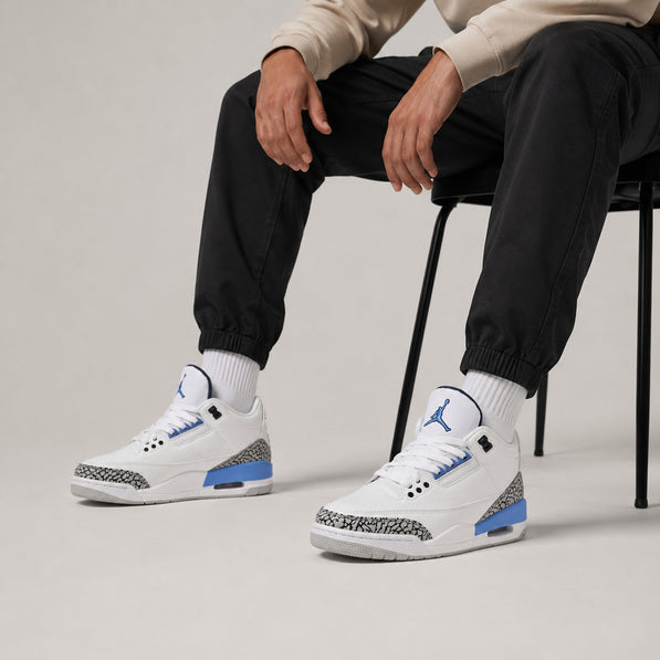 Air Jordan 3 UNC
