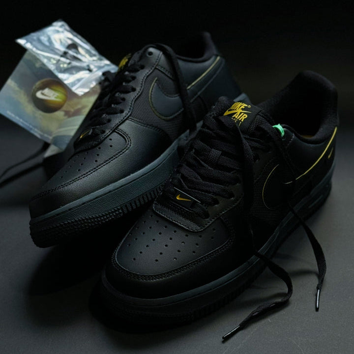Nike Air Force 1 '07 Black University Gold
