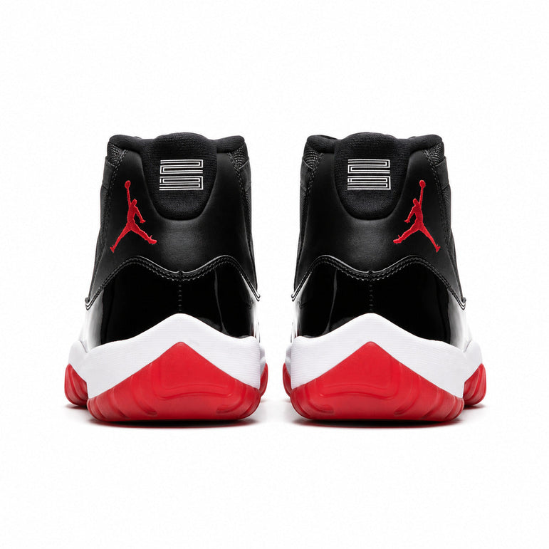 Jordan retro 11 negra con rojo