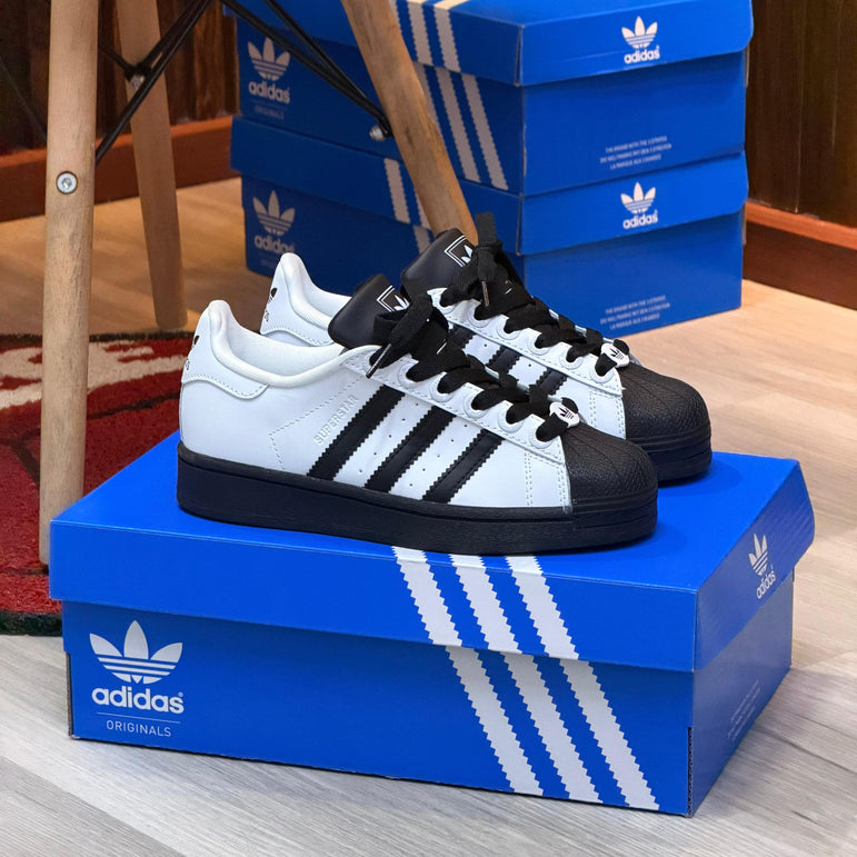 Adidas Superstar