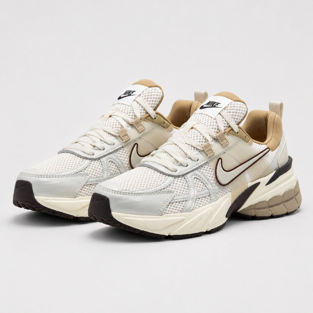 Nike V2k Run Beige