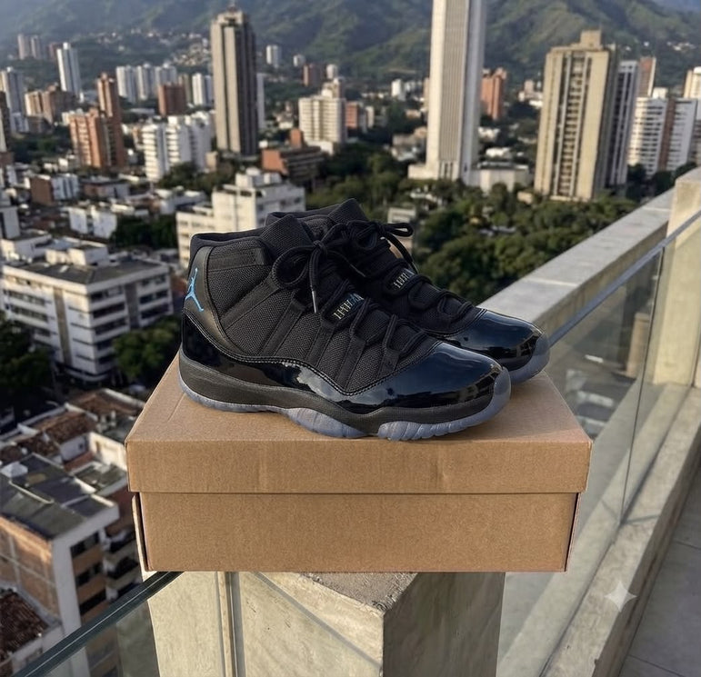 Jordan retro 11 negra pura