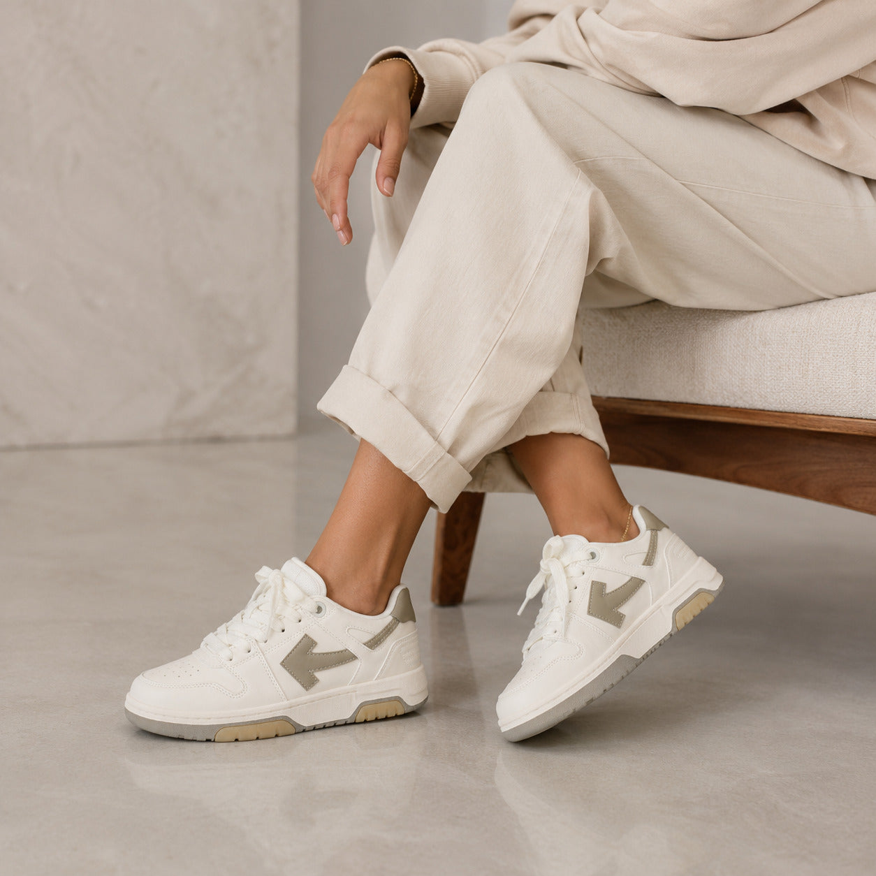 Off White Out Of Office Gris