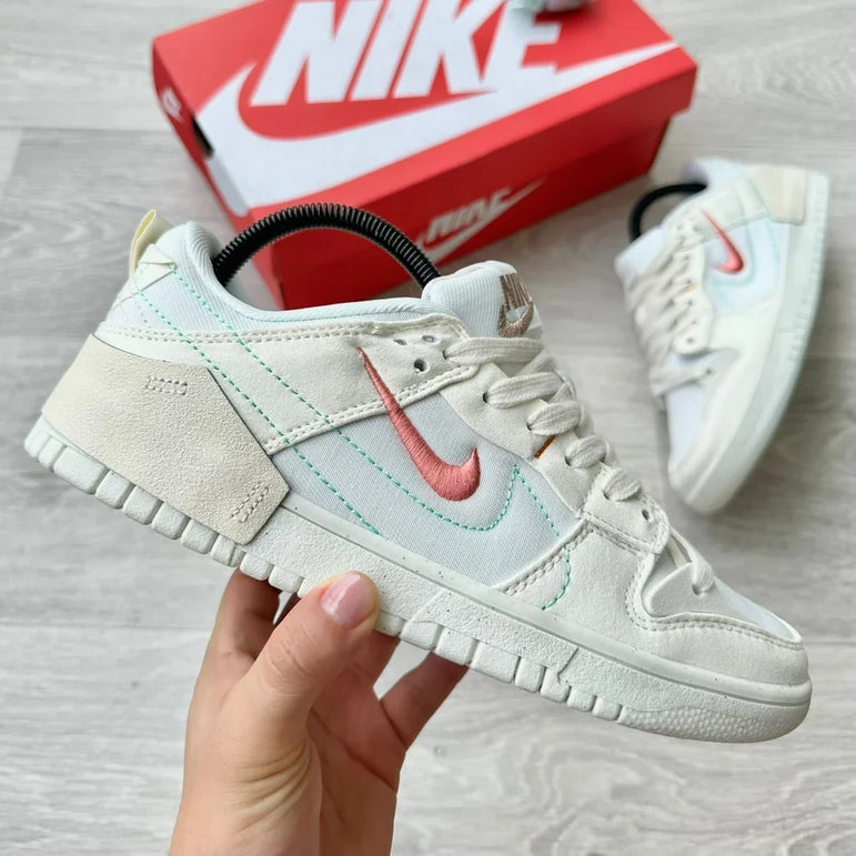 Nike SB Dunk Low