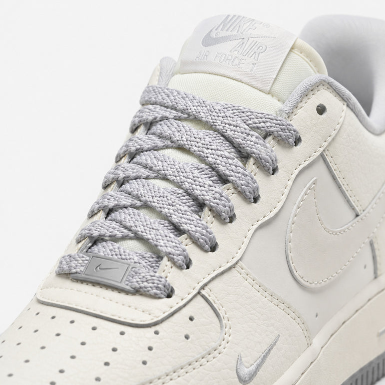 Nike Force One x Supreme