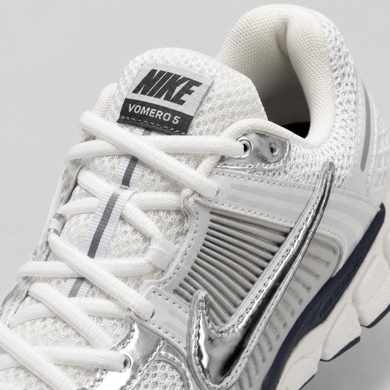 Nike Vomero 5