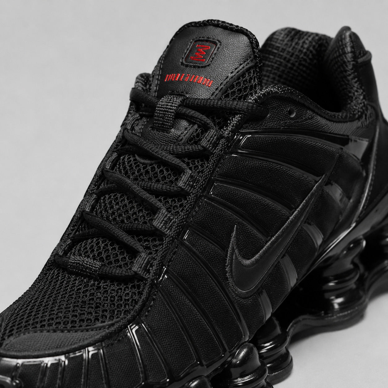 Nike Shoxs Black