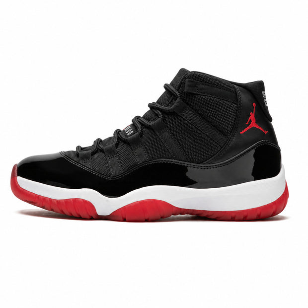 Jordan retro 11 negra con rojo