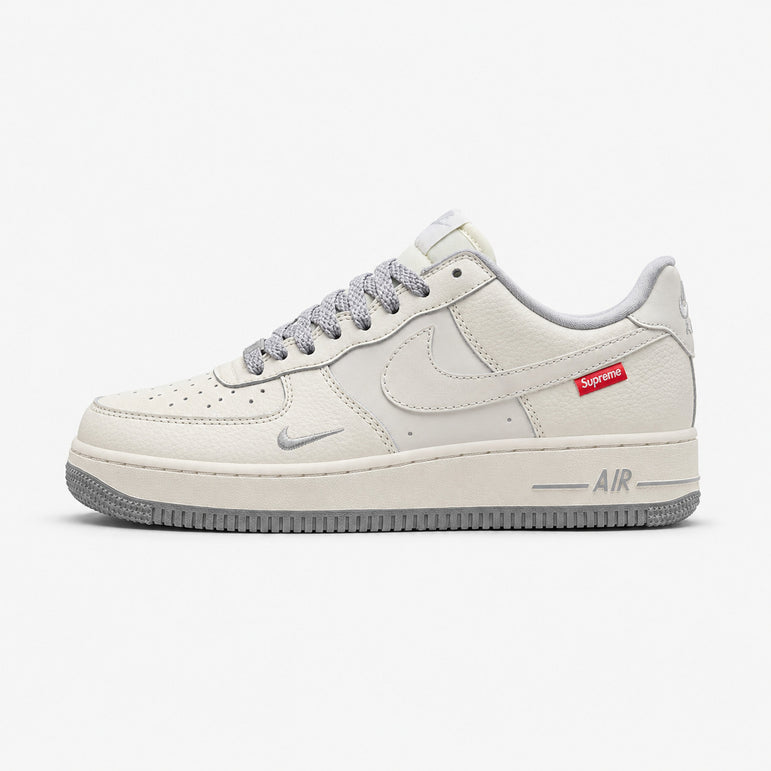 Nike Force One x Supreme