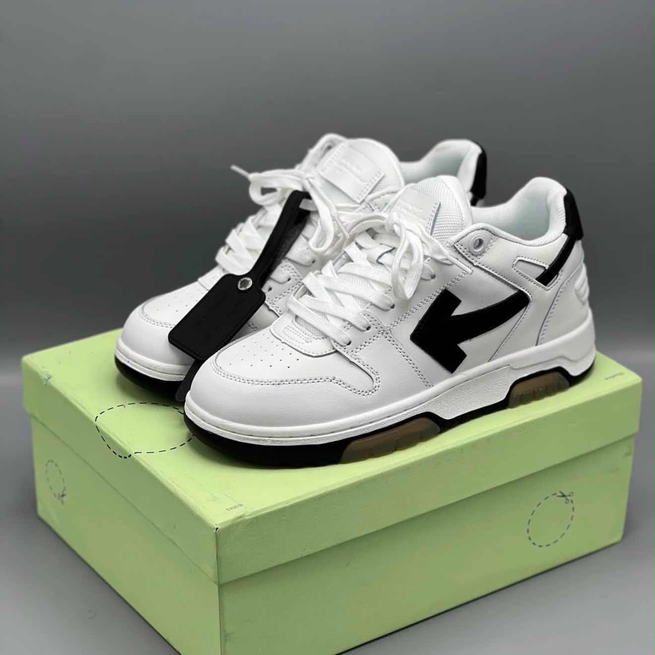 Off White